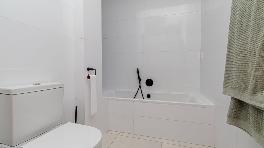 5 Bedroom Property for Sale in Pezula Private Estate Western Cape